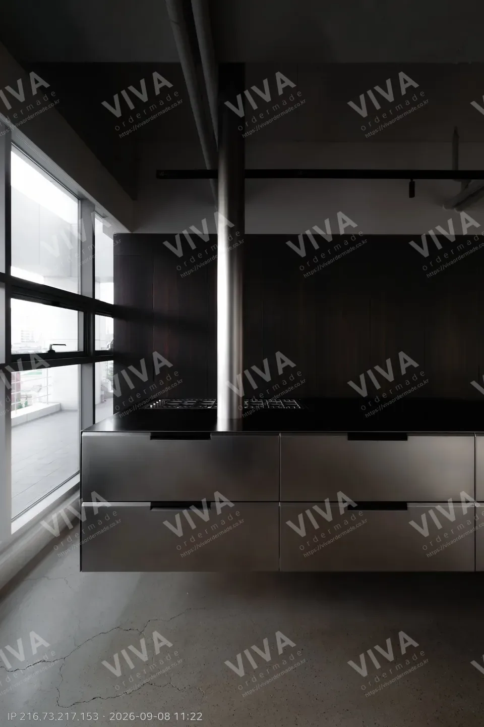 Showroom.