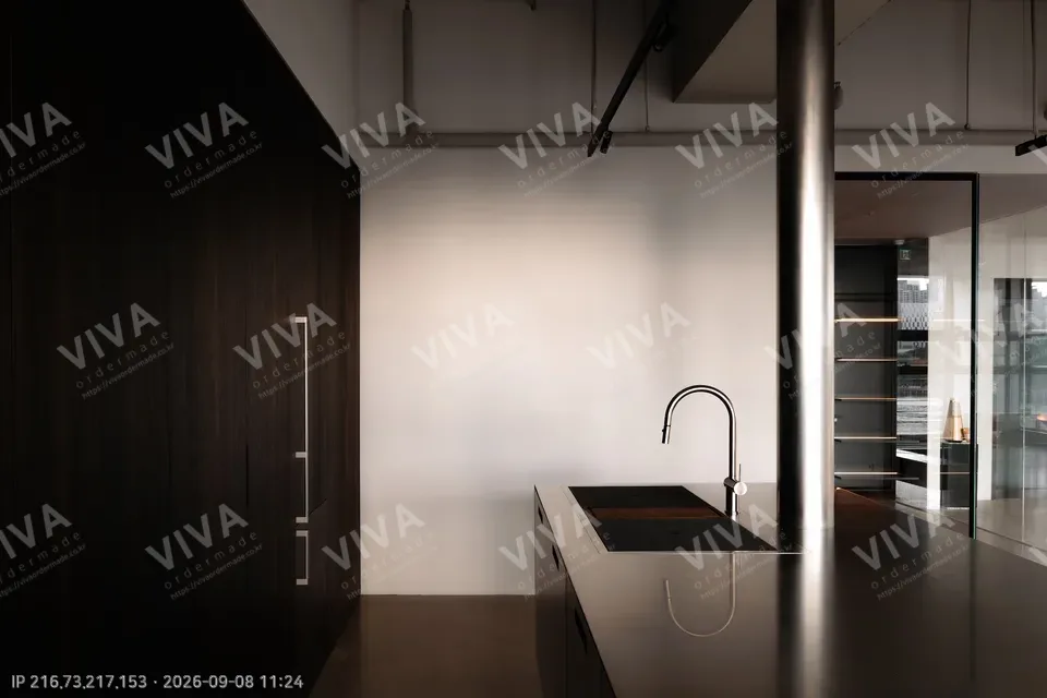 Studio — 설계